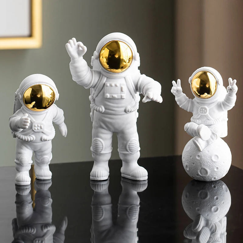 Galactic Glow™ - Astronaut Yellow Moon Night Light